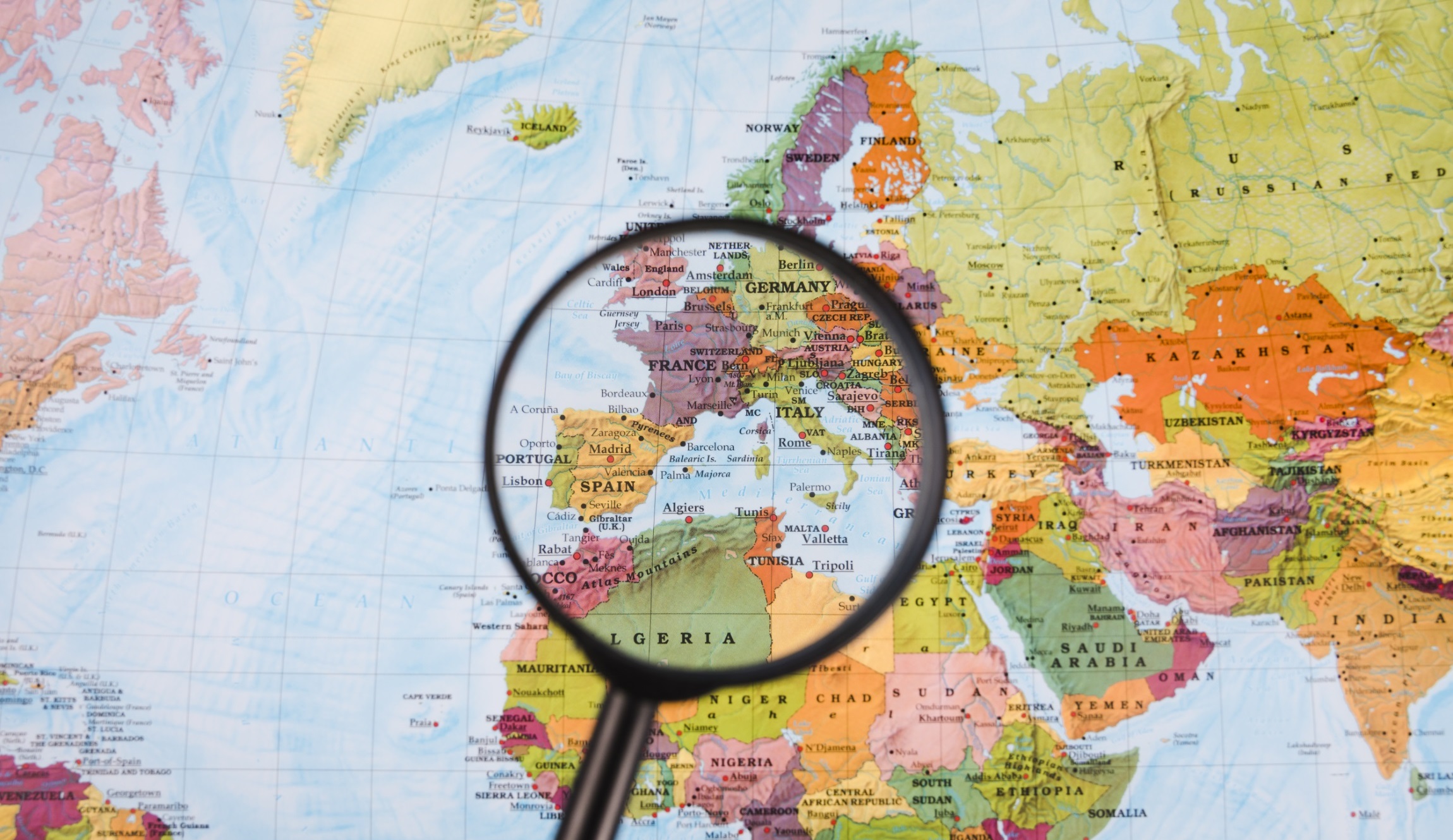 Traduzione giurata iscrizione scuole all'Estero