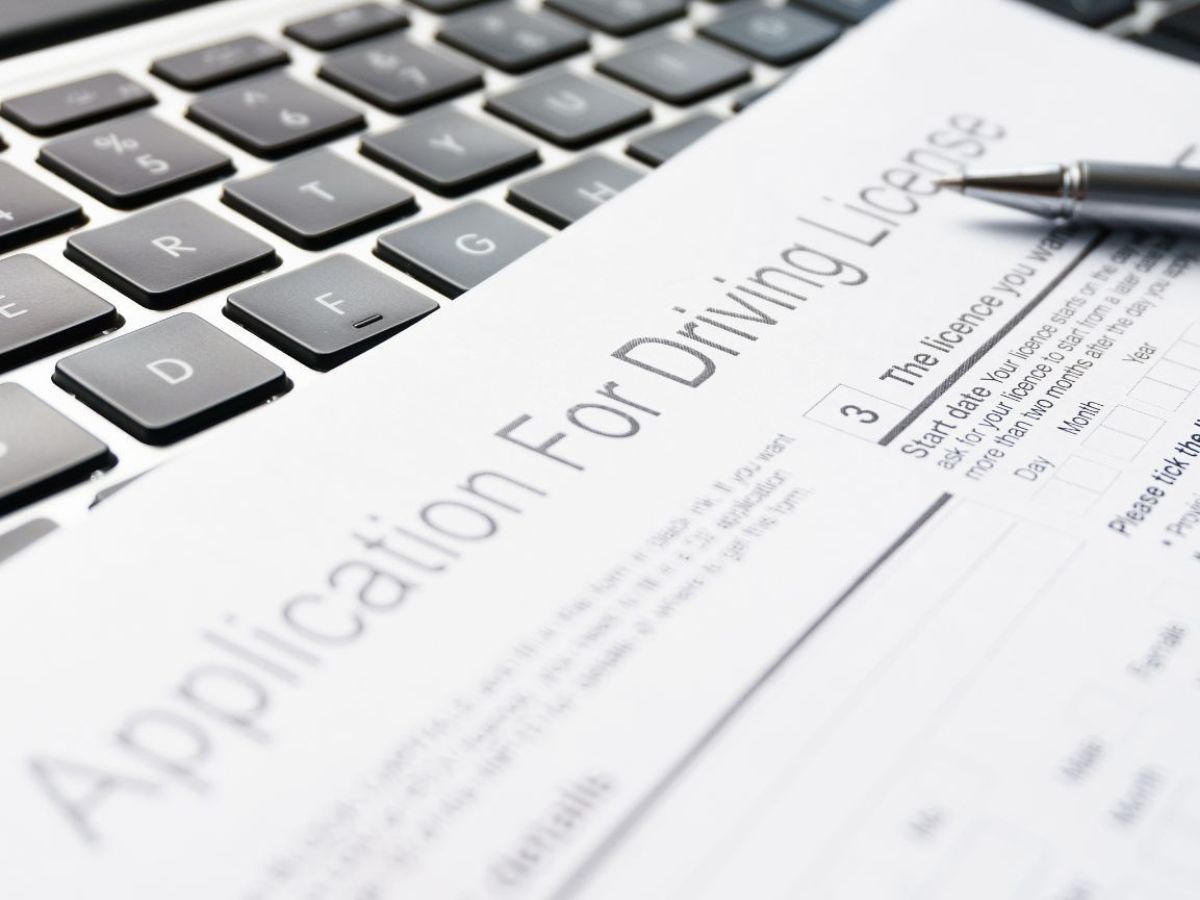 Chi-fa-la-traduzione-giurata-del-libretto-di-circolazione-estero